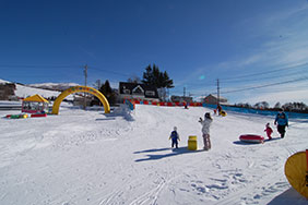 兒童滑雪樂園